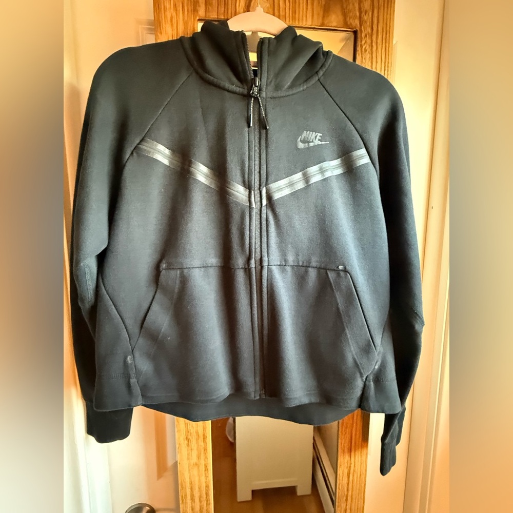 Nike Tech - Black Full-Zip Sweatshirt